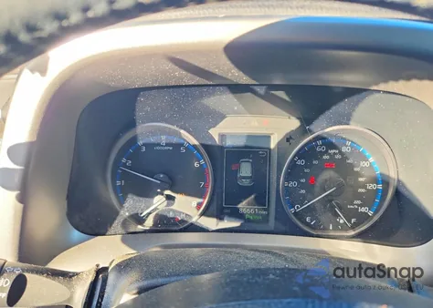 2018 Toyota Rav4 Adventure z USA, uszkodzony, nr VIN 2T3WFREV9JW424940